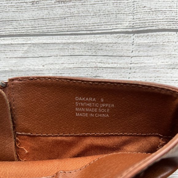 Dakara brown Boots, Size 9 - Picture 5 of 5